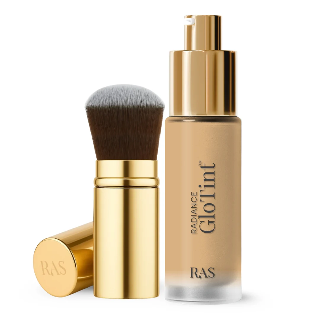 The Radiance Glo™ Perfecting Duo – Skin Tint with GloBlend Brush - Image 31