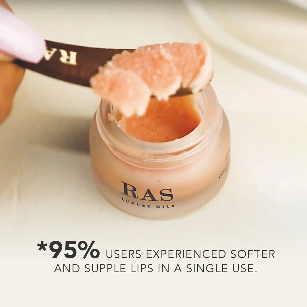 Lush Lips Conditioning & Brightening Lip Scrub - Image 4