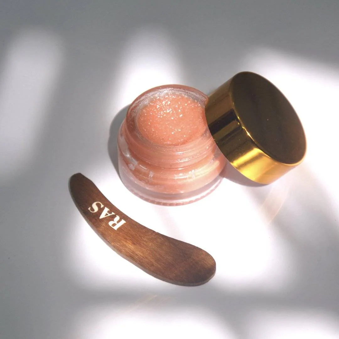 Lush Lips Conditioning & Brightening Lip Scrub - Image 7